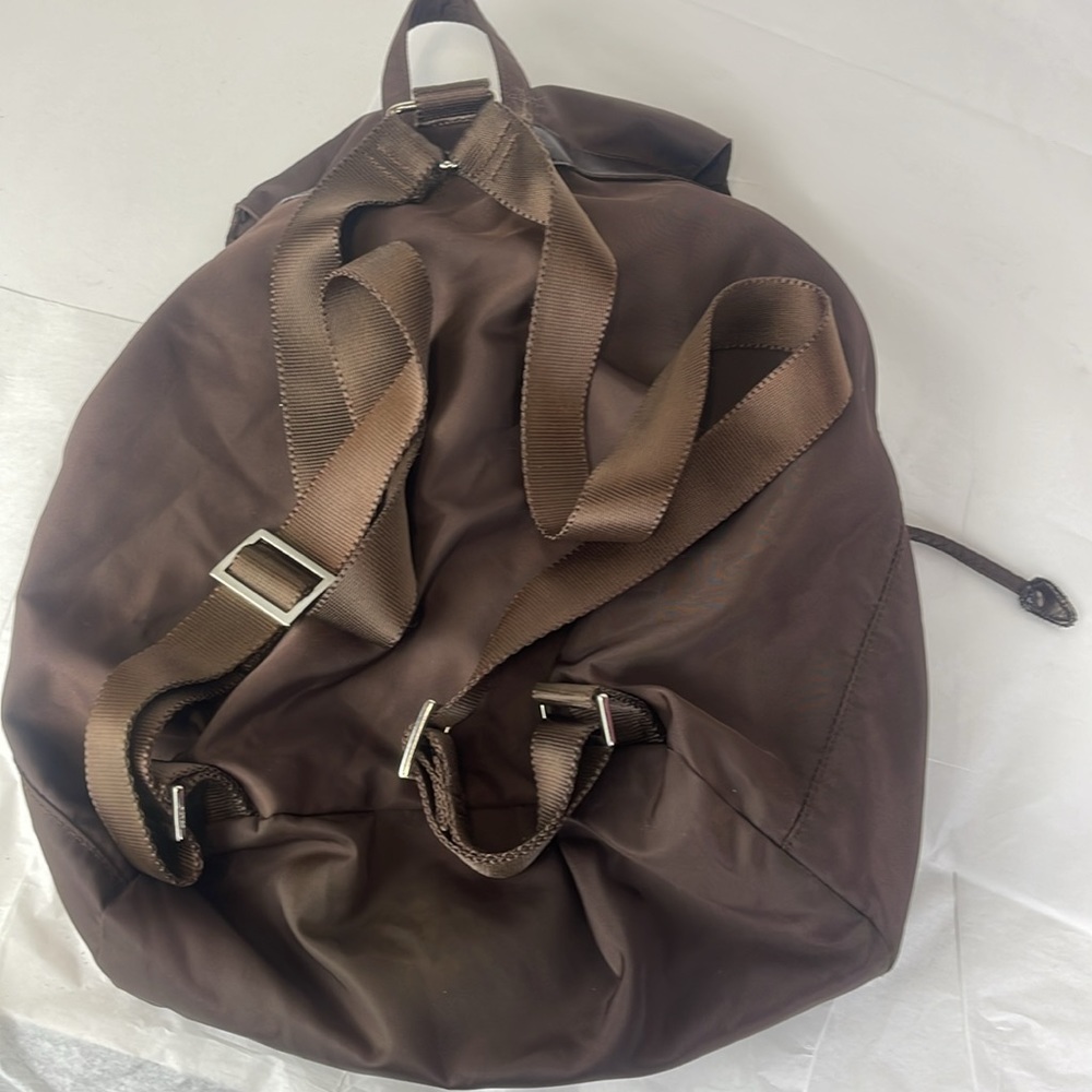 Prada backpack - Picture 4 of 15